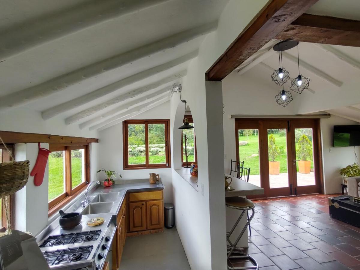 Hacienda El Pinar Del Viento Bed & Breakfast บียาเดเลย์บา ภายนอก รูปภาพ