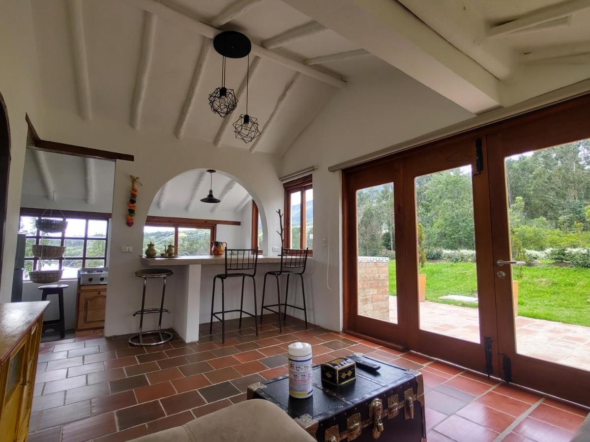 Hacienda El Pinar Del Viento Bed & Breakfast บียาเดเลย์บา ภายนอก รูปภาพ