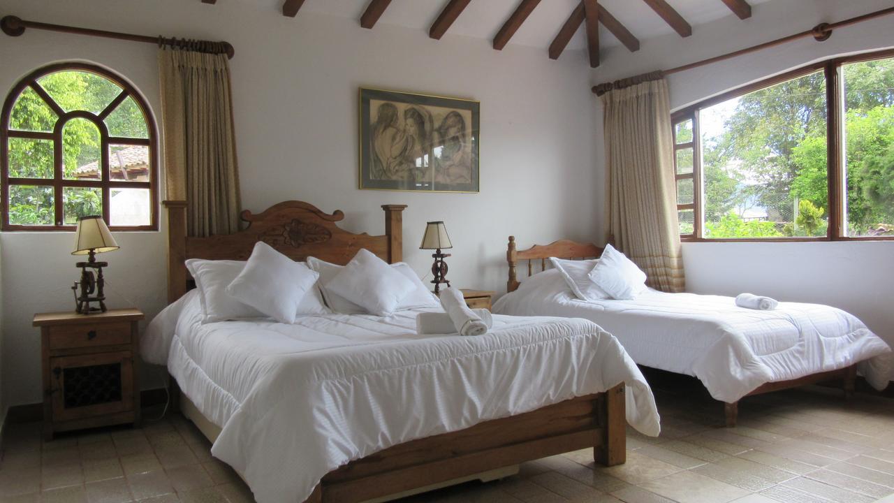Hacienda El Pinar Del Viento Bed & Breakfast บียาเดเลย์บา ภายนอก รูปภาพ